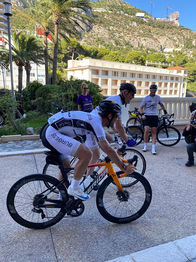 Mark Cavendish finish at Monte Carlo Bay Hotel